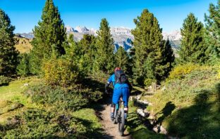 Mountainbike eventyr i naturskønne omgivelser